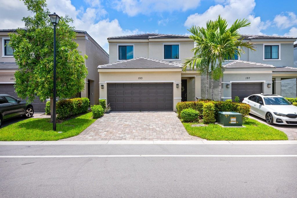 193 NW 36th Ave, Pompano Beach, FL 33069