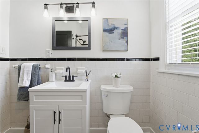 3120 Lakewood Rd, Glen Allen, VA 23060