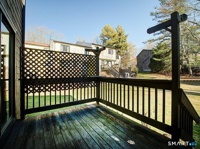 19 Hampton Park 19, Branford, CT 06405