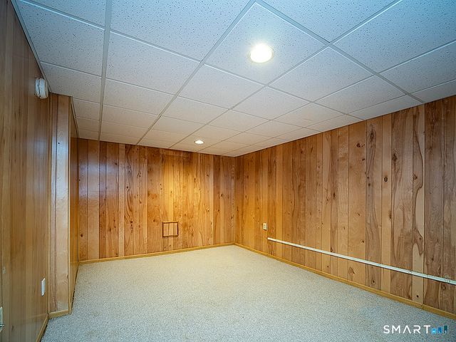 19 Hampton Park 19, Branford, CT 06405