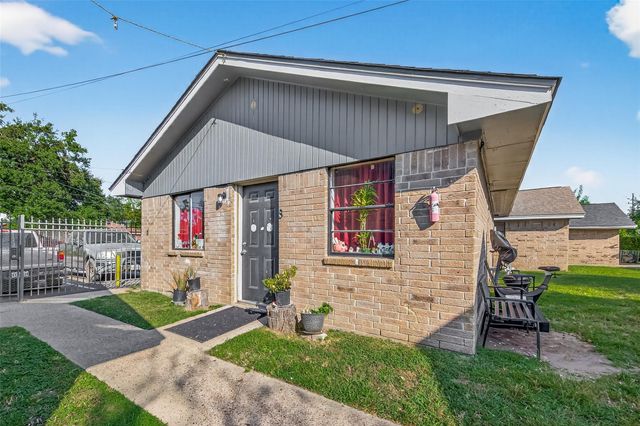 8814 Manus Street 1-11, Houston, TX 77093