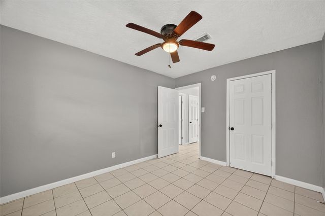 8814 Manus Street 1-11, Houston, TX 77093