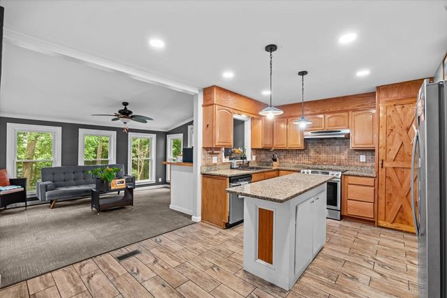 4005 Pinewood Drive, Dalton, GA 30721