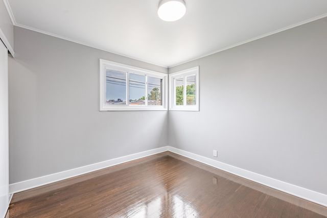 4677 W 84th Place, Chicago, IL 60652