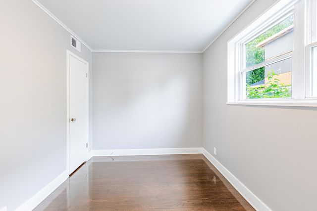 4677 W 84th Place, Chicago, IL 60652