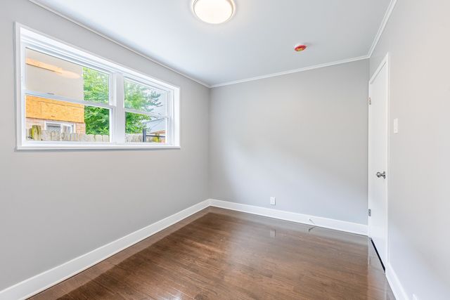 4677 W 84th Place, Chicago, IL 60652