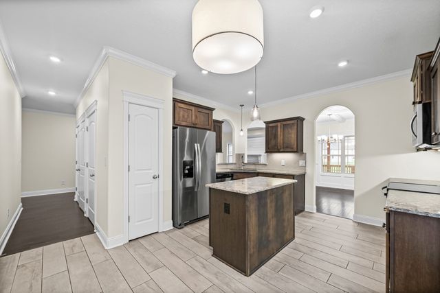 1138 N Ja Tate Dr, Clarksville, TN 37043