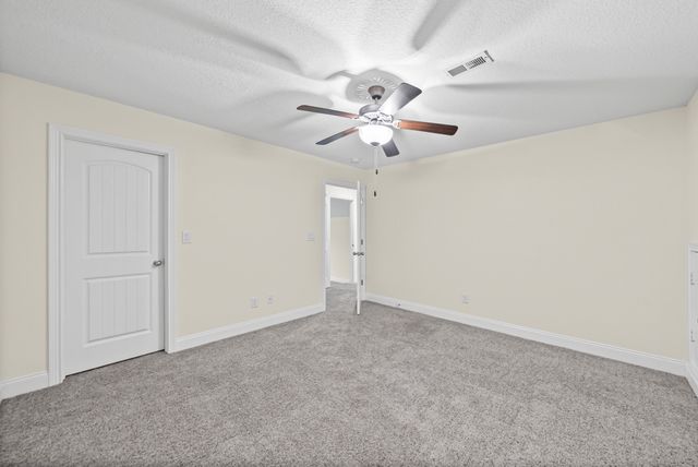 1138 N Ja Tate Dr, Clarksville, TN 37043