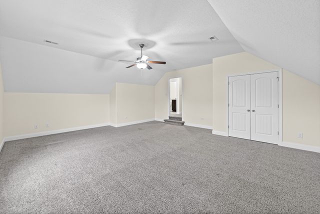 1138 N Ja Tate Dr, Clarksville, TN 37043