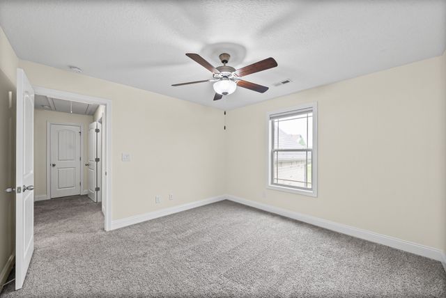 1138 N Ja Tate Dr, Clarksville, TN 37043