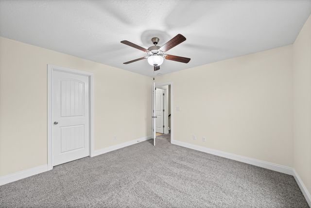 1138 N Ja Tate Dr, Clarksville, TN 37043