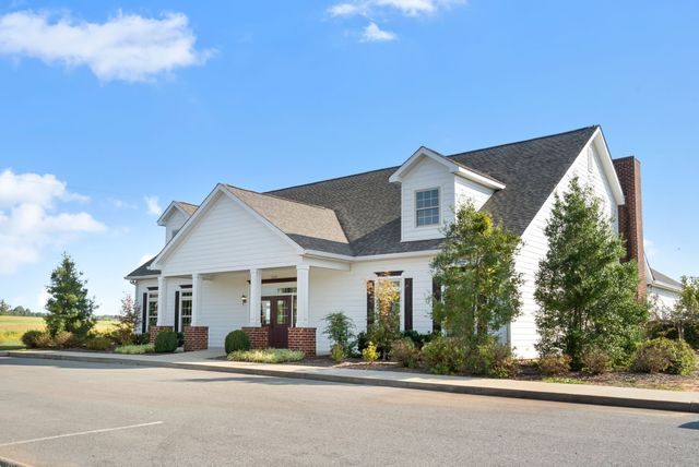 1138 N Ja Tate Dr, Clarksville, TN 37043