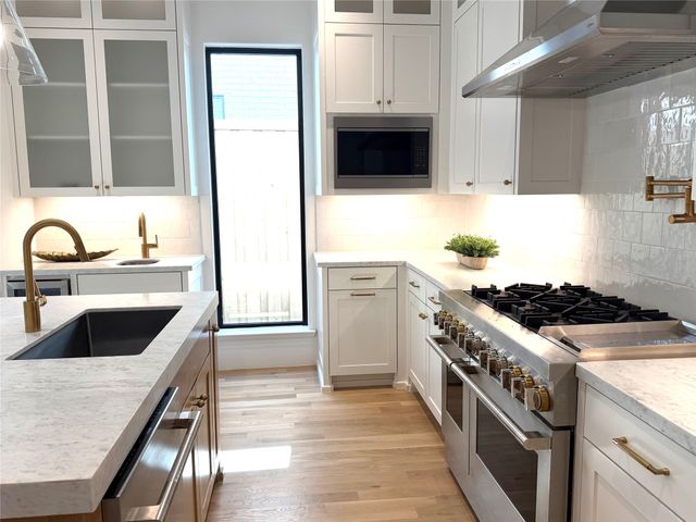 3605 McFARLIN Boulevard, University Park, TX 75205