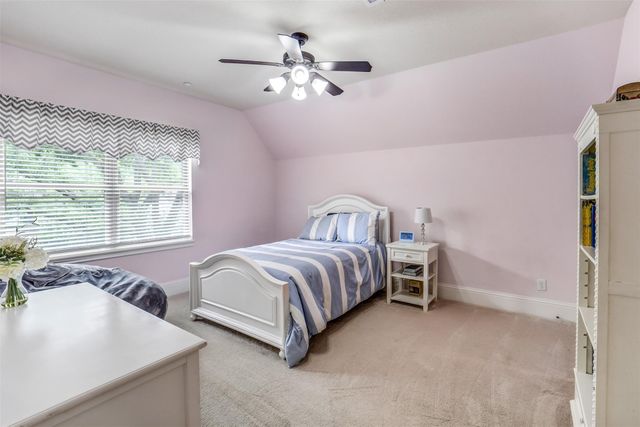 18 Windsor Court, Houston, TX 77055