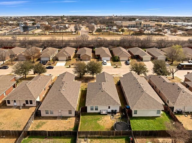 8925 Sun Haven Way, Fort Worth, TX 76244