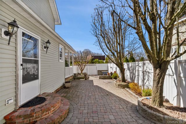 13 Lenox Place, Mount Kisco, NY 10549