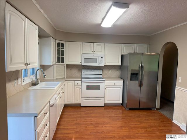 14421 Weir Plaza, Omaha, NE 68137