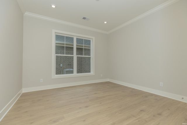 6992 Barlow Court, Newburgh, IN 47630