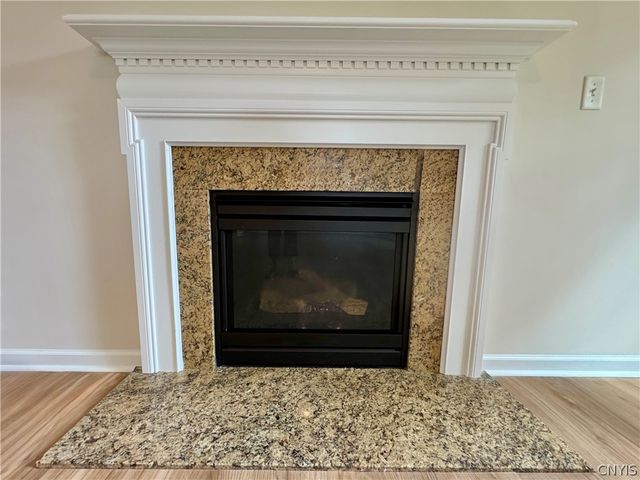 101 Rising Crest Circle, Manlius, NY 13116