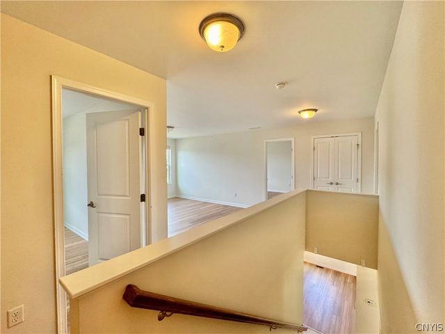 101 Rising Crest Circle, Manlius, NY 13116