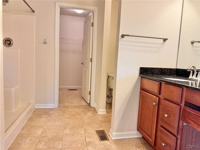 101 Rising Crest Circle, Manlius, NY 13116