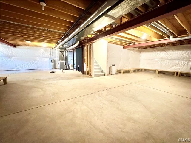 101 Rising Crest Circle, Manlius, NY 13116