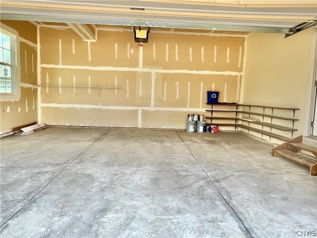 101 Rising Crest Circle, Manlius, NY 13116