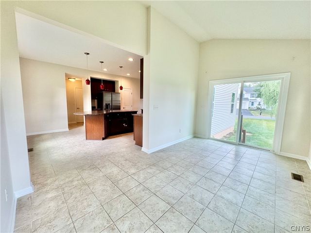 101 Rising Crest Circle, Manlius, NY 13116