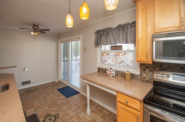 5 Croft Road, Poughkeepsie, NY 12603