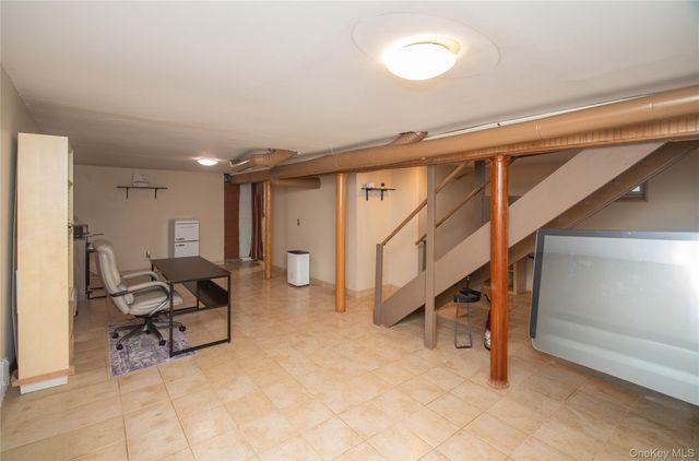 5 Croft Road, Poughkeepsie, NY 12603