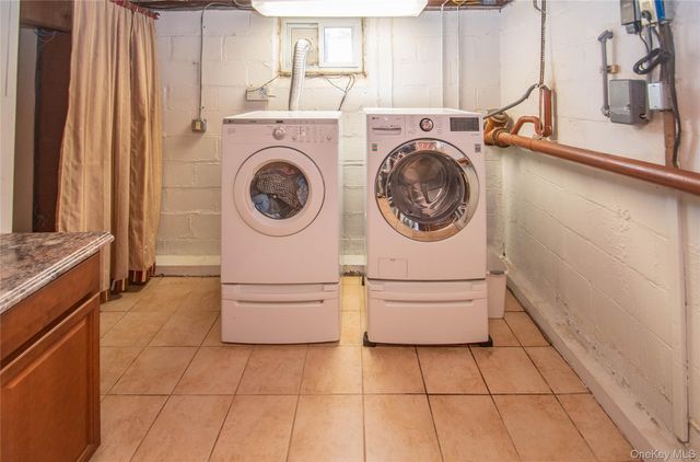 5 Croft Road, Poughkeepsie, NY 12603