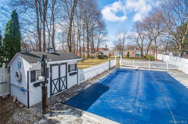 5 Croft Road, Poughkeepsie, NY 12603