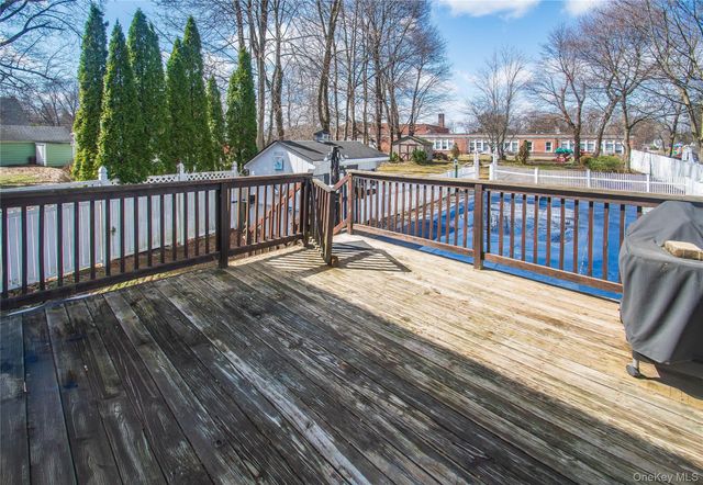 5 Croft Road, Poughkeepsie, NY 12603