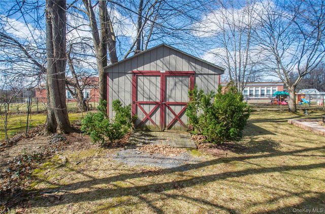 5 Croft Road, Poughkeepsie, NY 12603