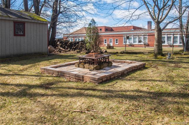 5 Croft Road, Poughkeepsie, NY 12603