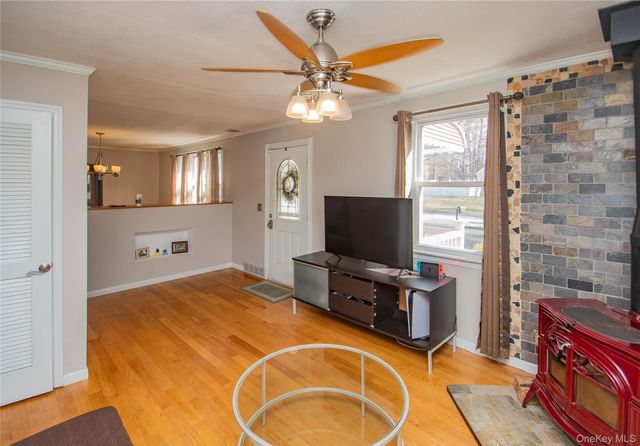 5 Croft Road, Poughkeepsie, NY 12603