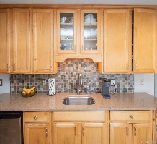 5 Croft Road, Poughkeepsie, NY 12603