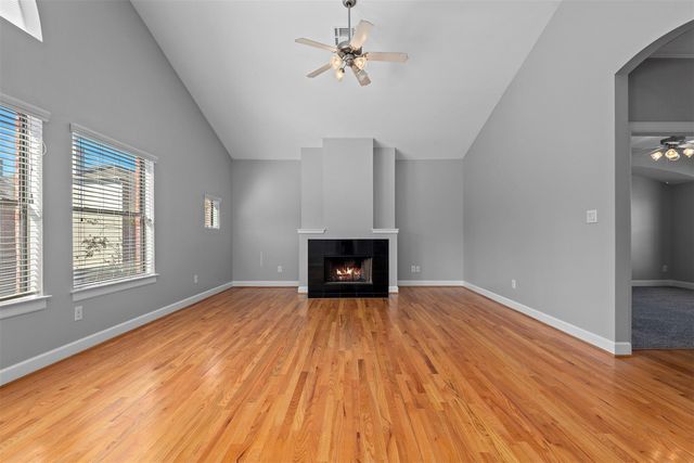 650 Westcross Street 9, Houston, TX 77018