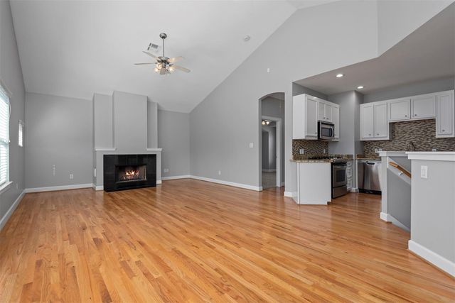 650 Westcross Street 9, Houston, TX 77018