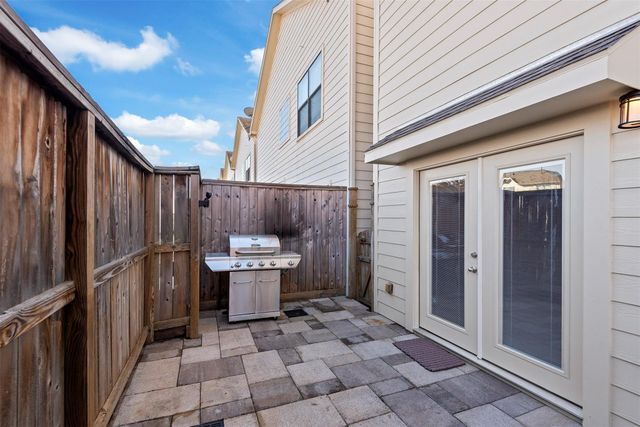 650 Westcross Street 9, Houston, TX 77018