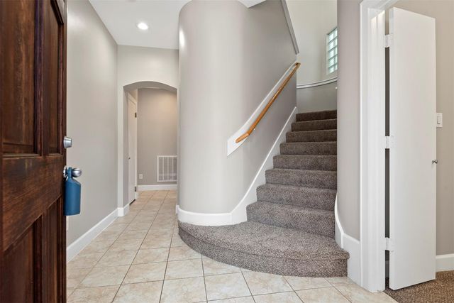 650 Westcross Street 9, Houston, TX 77018