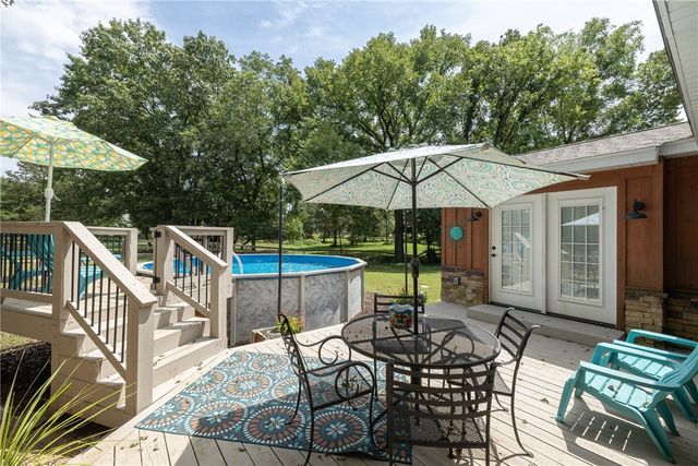 544 S Wyman Road, Fayetteville, AR 72701