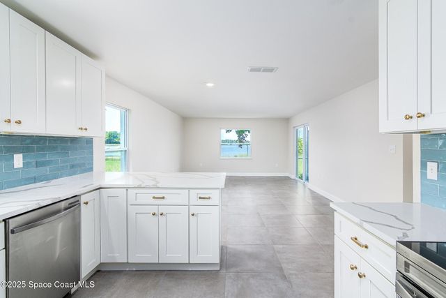 828 Angela Avenue A, Rockledge, FL 32955