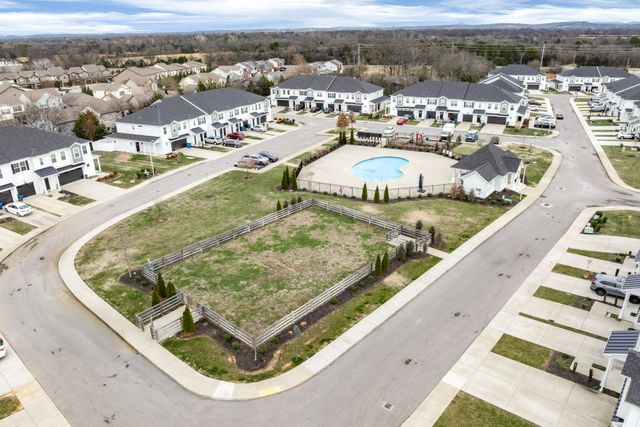 4240 Spyglass Dr, Murfreesboro, TN 37127