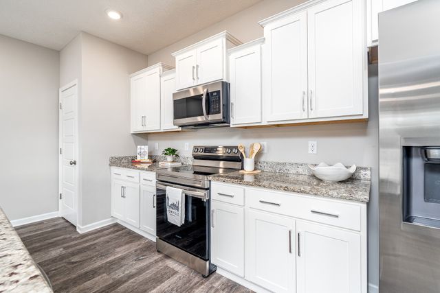 4240 Spyglass Dr, Murfreesboro, TN 37127