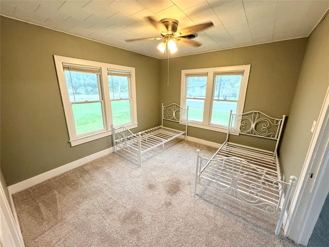 515 E Correll, El Campo, TX 77437