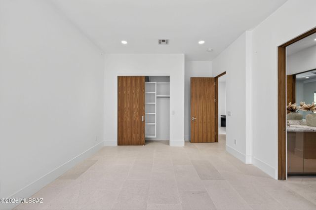 3569 E Secret Canyon Place, Tucson, AZ 85718