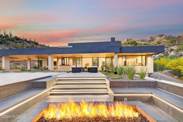 3569 E Secret Canyon Place, Tucson, AZ 85718