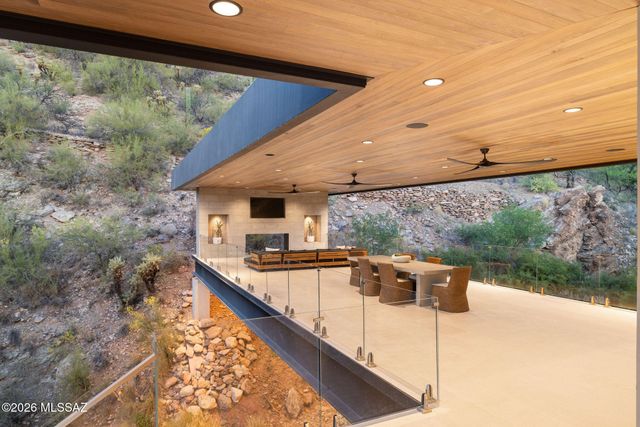3569 E Secret Canyon Place, Tucson, AZ 85718