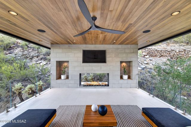 3569 E Secret Canyon Place, Tucson, AZ 85718